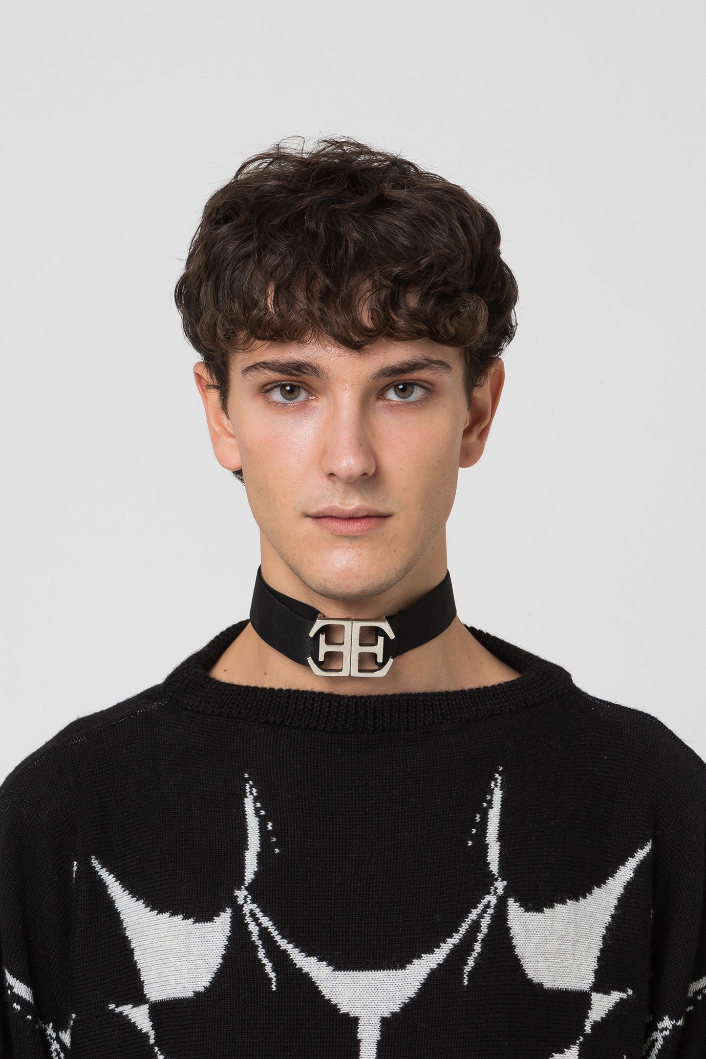 LOGO BUCKLE CHOKER